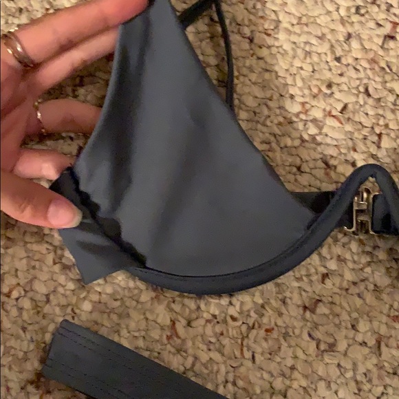 Blue bikini - Picture 3 of 4